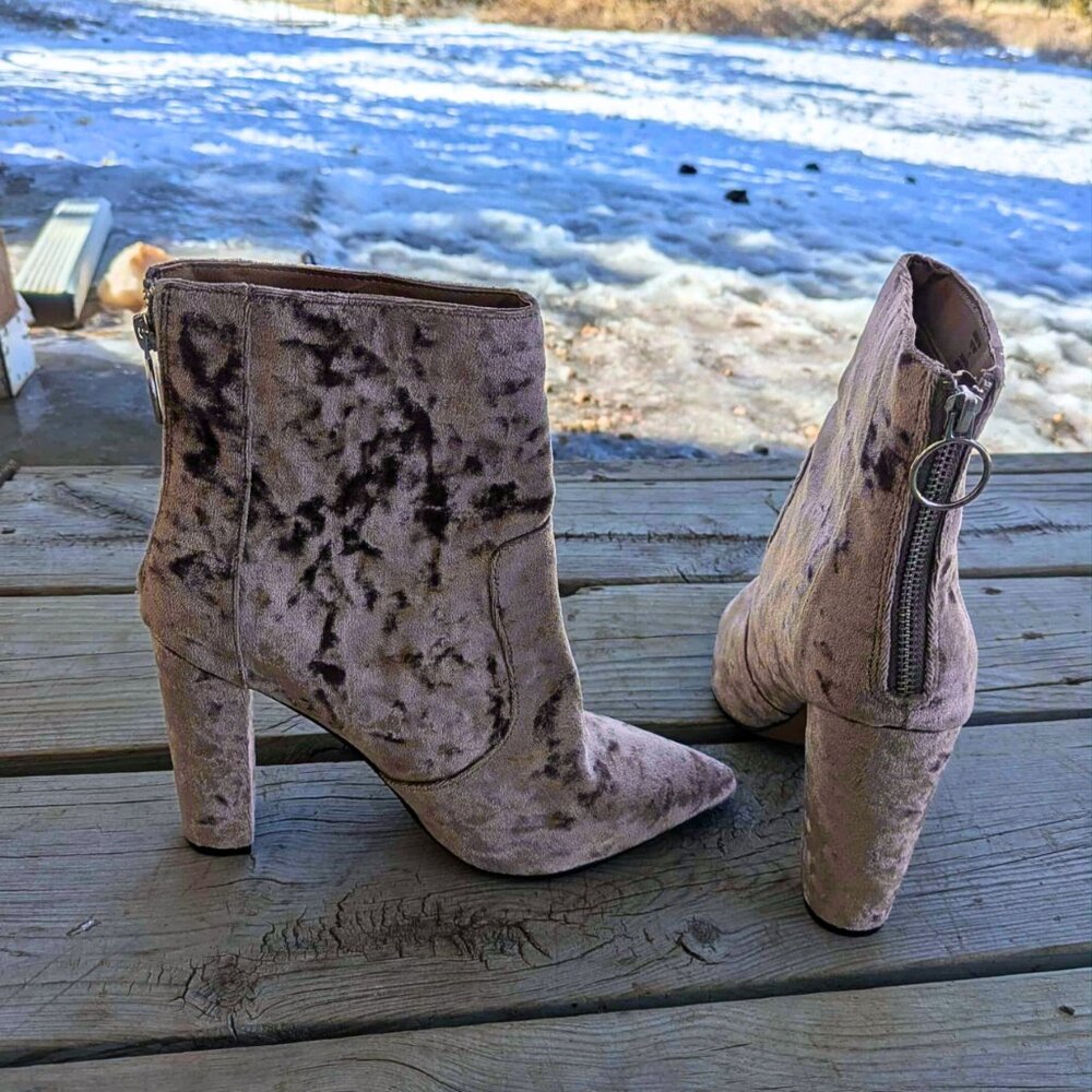 ASOS Crushed Velvet Ankle Boots Ring Zip Block Heel Mauve Size 7